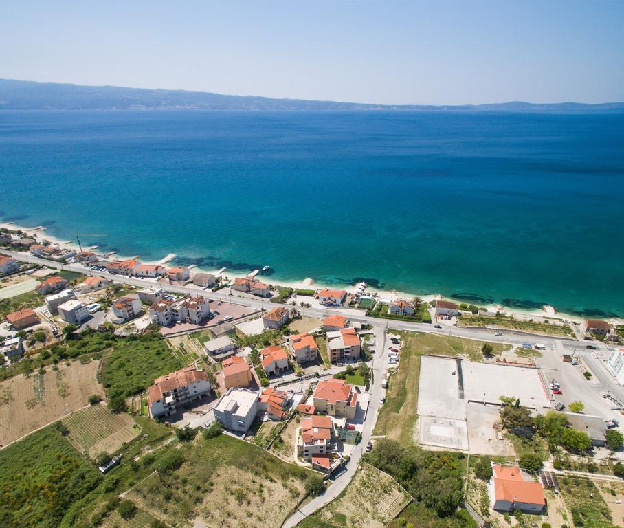 Apartments Leon Подстрана Экстерьер фото