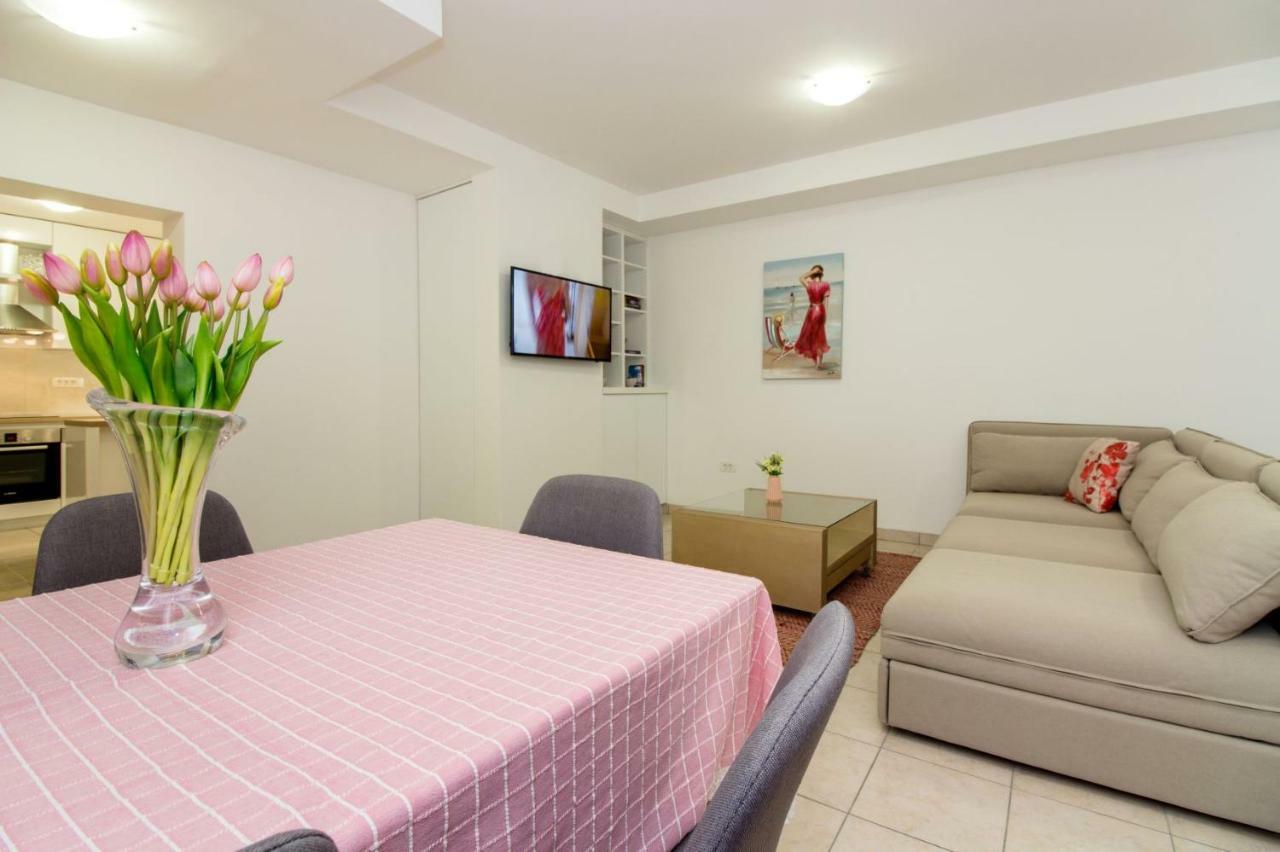 Apartments Leon Подстрана Экстерьер фото