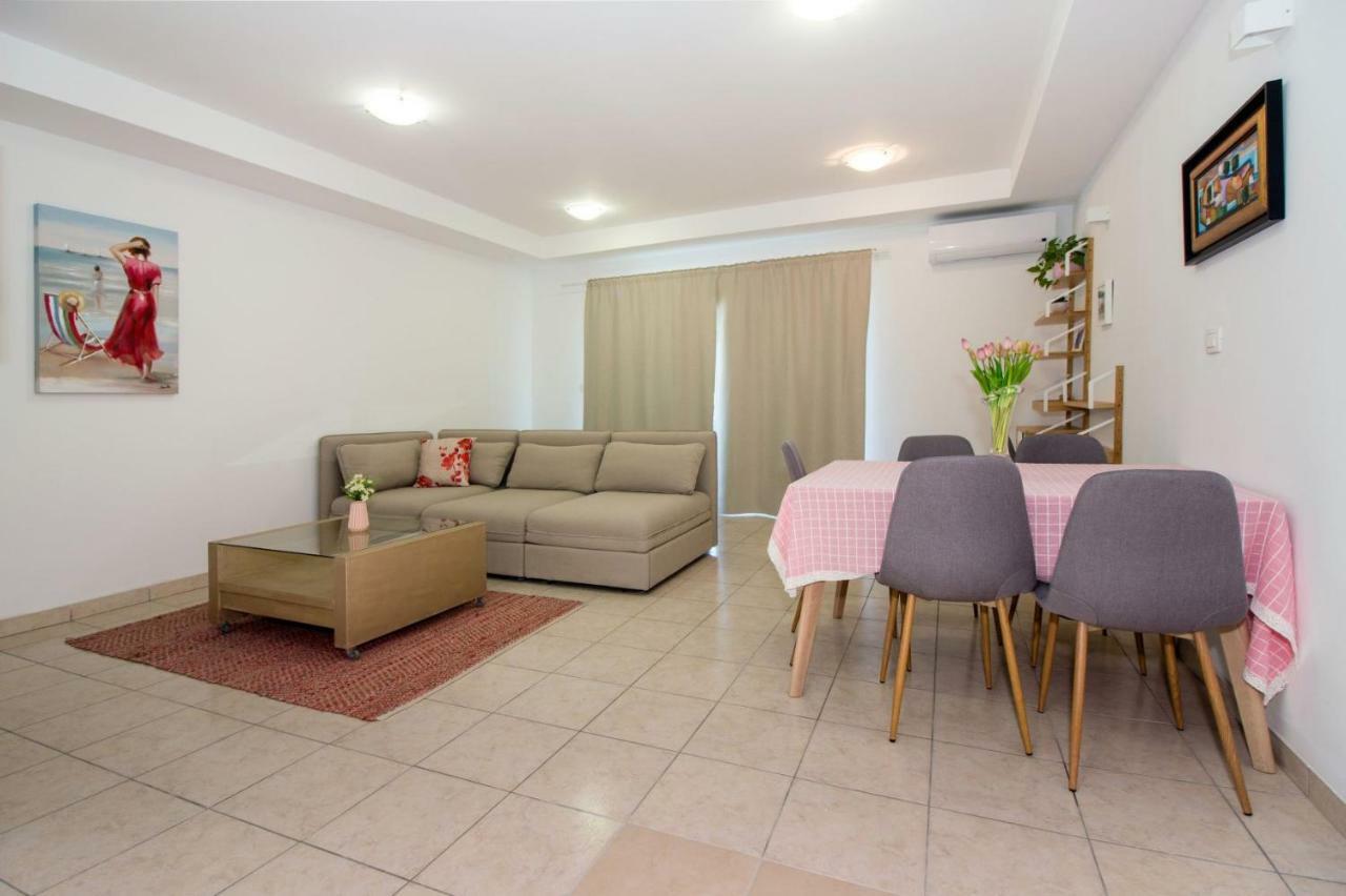Apartments Leon Подстрана Экстерьер фото