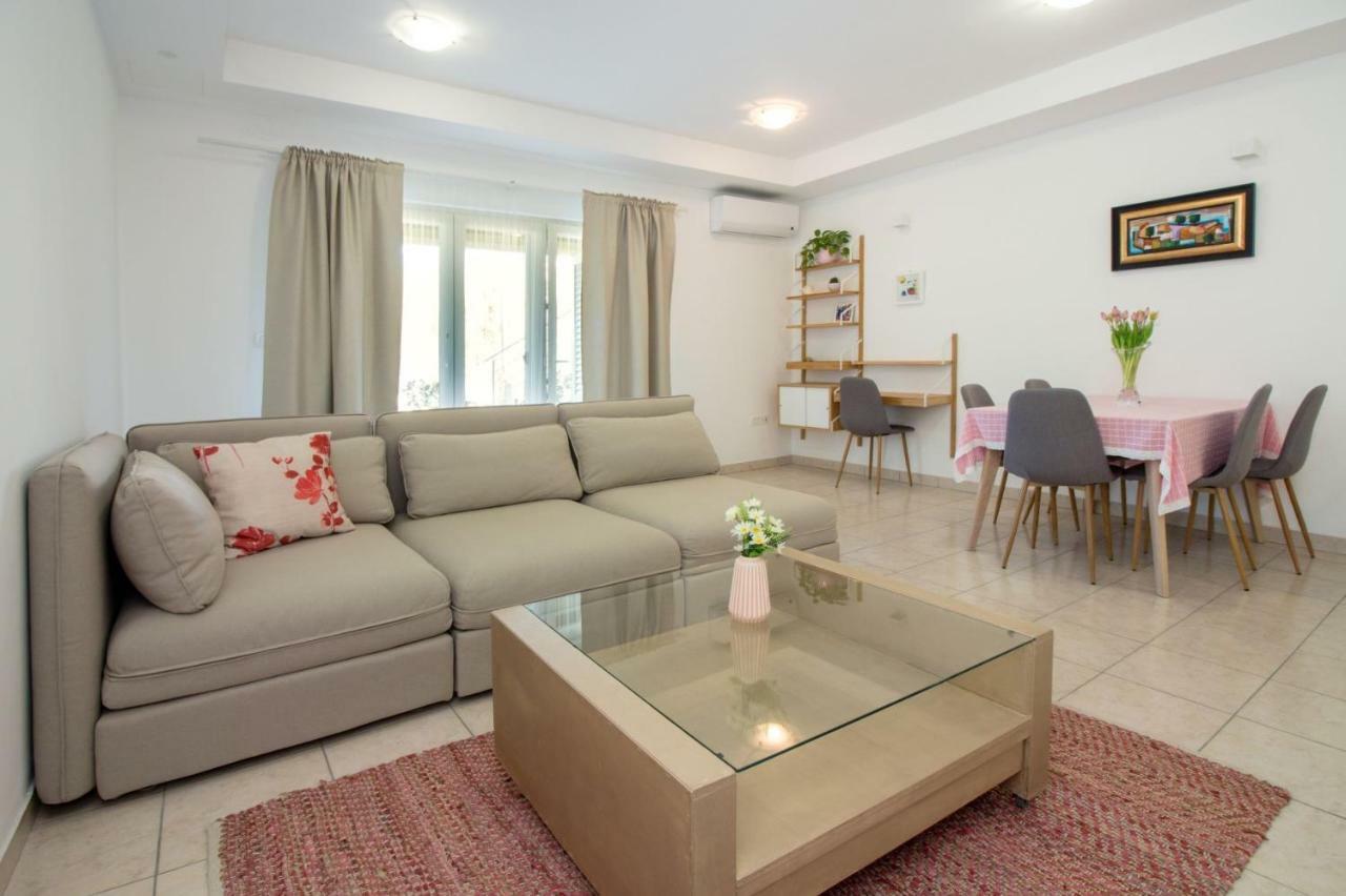 Apartments Leon Подстрана Экстерьер фото